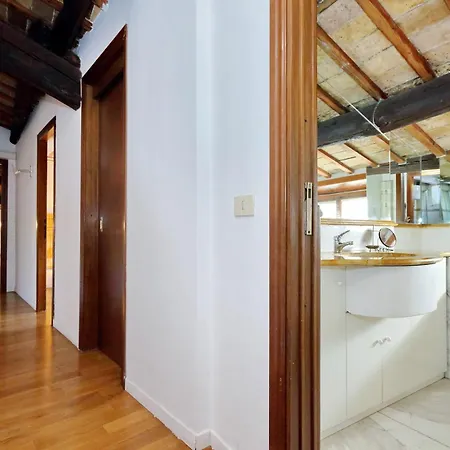 Piazza Mattei Elegant | Romeloft