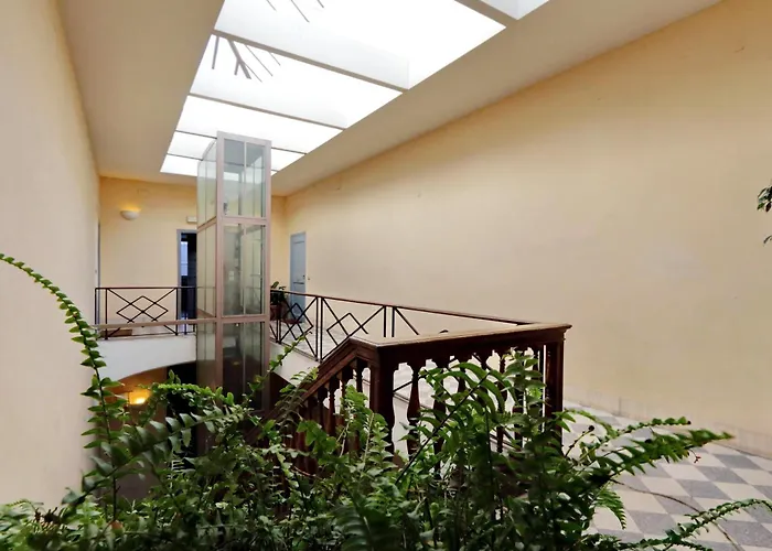 Daire Piazza Mattei Elegant | Romeloft *